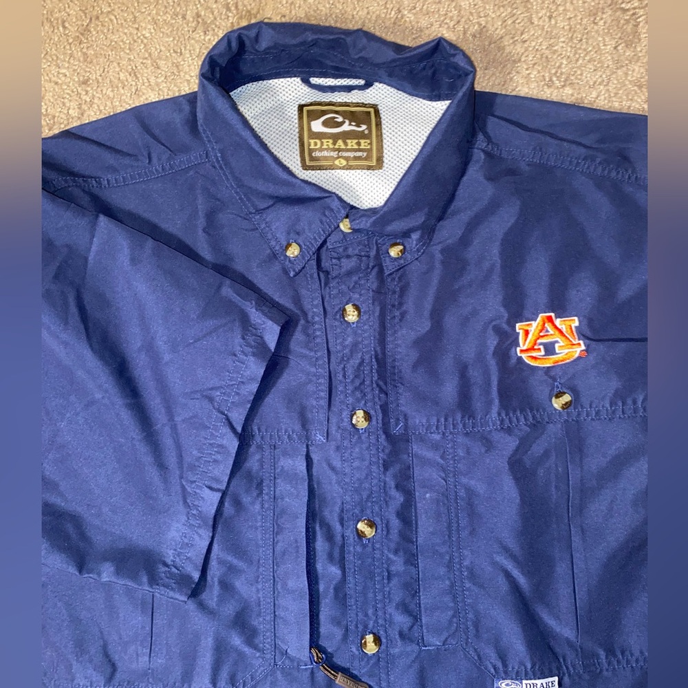 Drake Waterfowl Auburn Tigers Gameday Size Large Vented Button Up Down Shirt